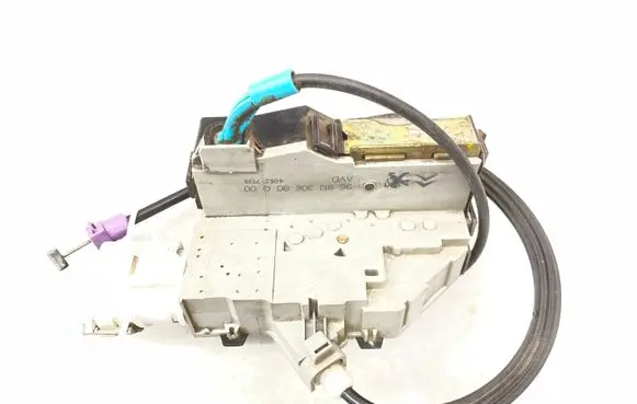 Citroen C6 Front door lock 9681330680
