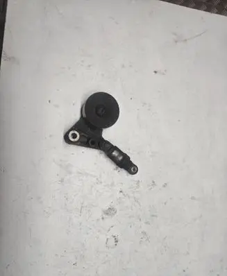 Nissan Terrano Generator/alternator belt tensioner