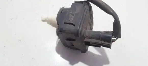 Headlight level adjustment motor