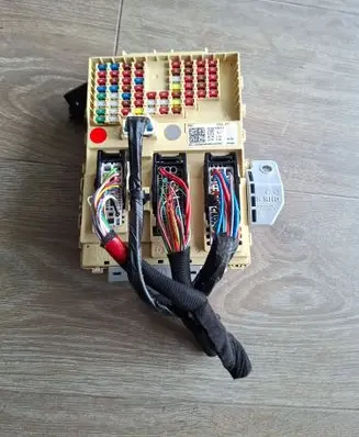 Hyundai Kona II Fuse module 91960HF111