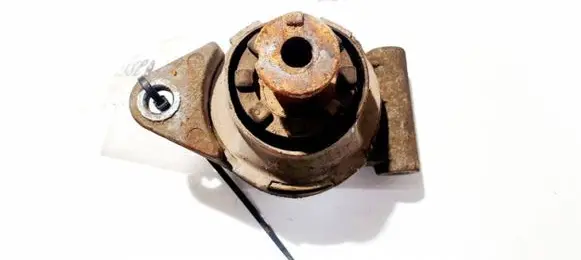 Opel Zafira A Engine mount bracket