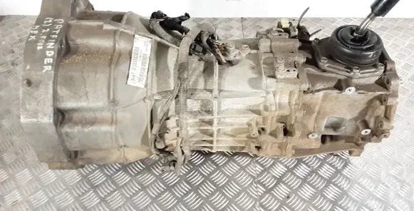 Nissan Pathfinder R51 Manual 6 speed gearbox 320002X264 B110703015476