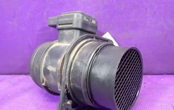 Skoda Fabia Mk2 (5J) Mass air flow meter a2c53246005