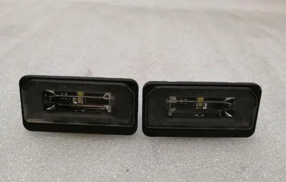 Tesla Model X Number plate light 103434100A