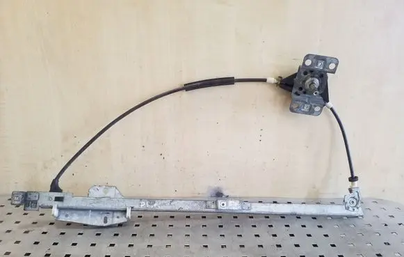 Volkswagen Transporter - Caravelle T4 Front door manual window regulator 701837502