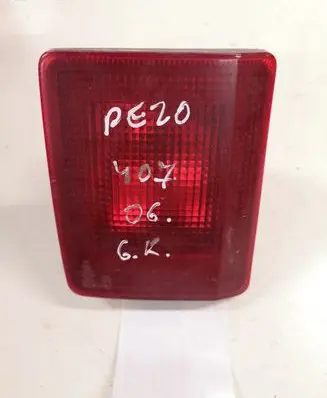 Peugeot 407 Tailgate rear/tail lights 25610104