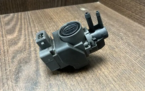 Opel Movano B Vacuum valve 149566215R