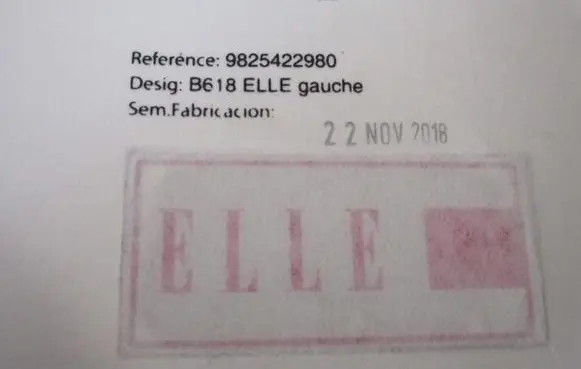 Citroen C3 Manufacturer badge logo/emblem 9825422980