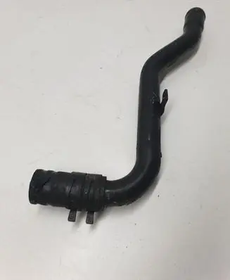 Coolant pipe/hose