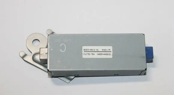 Lexus RX 450H Antenna control unit 863C048010