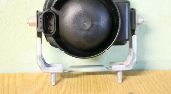 Toyota Avensis T250 Alarm system siren 8904002010 2370002540