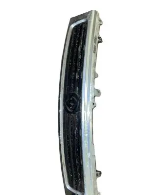 Mazda 626 Front grill