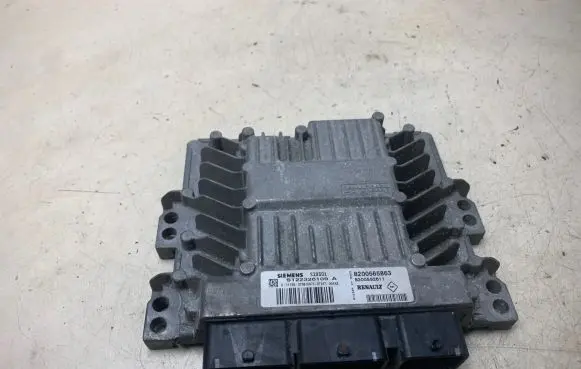 Nissan Tiida C11 Engine control unit/module 8200592611 8200565863
