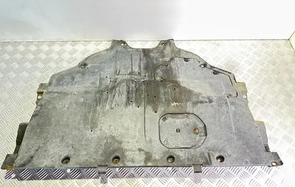 Mazda 6 Engine splash shield/under tray K6805 CHR56071