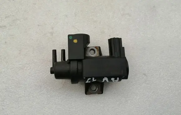 Toyota Avensis T250 Turbo solenoid valve 258190R010