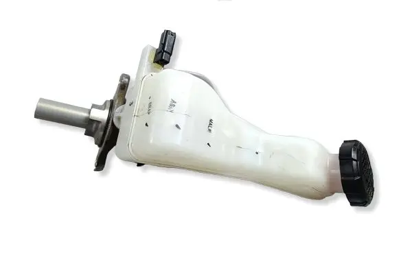 Hyundai Santa Fe V MX5 Master brake cylinder