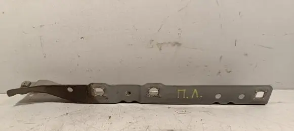 Fender mounting bracket