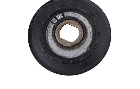 Mercedes-Benz C W205 Crankshaft pulley 123032762R