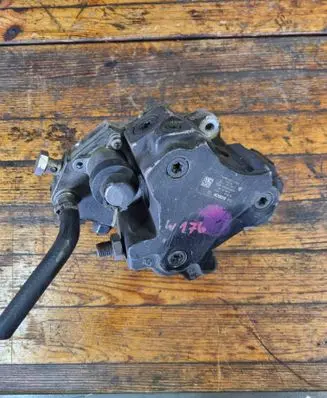 Mercedes-Benz B W245 Fuel injection high pressure pump 0445010120 A6400700701