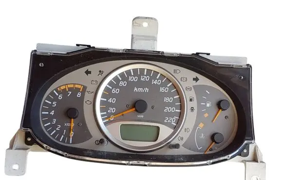 Nissan Almera Tino Speedometer (instrument cluster) 