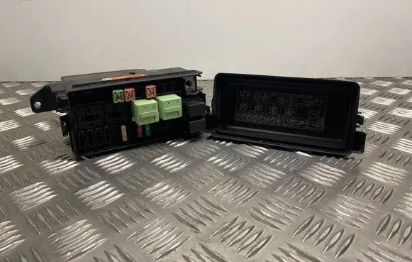 Mini Cooper Countryman R60 Fuse box set 9240945