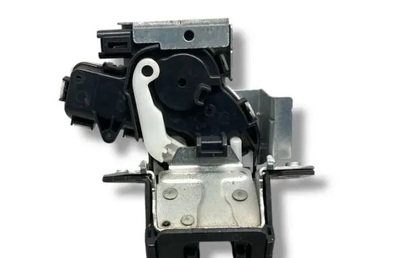 Mazda 3 II Tailgate/trunk/boot lock/catch/latch