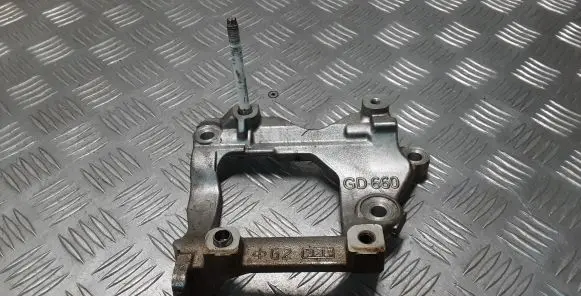 Toyota Land Cruiser (J150) A/C compressor mount bracket GD660
