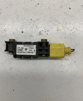 Audi A6 S6 C5 4B Airbag deployment crash/impact sensor 8E0959643A