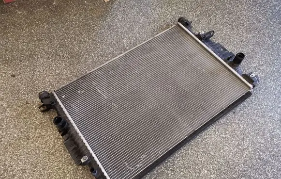 Ford Fusion II Coolant radiator DG938005DC