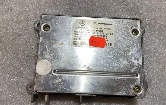 Mercedes-Benz E W211 Bluetooth control unit module a2118702726 2118702726