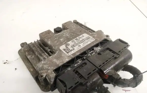 Skoda Octavia Mk2 (1Z) Engine control unit/module 03g906021lb 0281013238