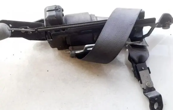 Volvo S60 Front seatbelt 8633574