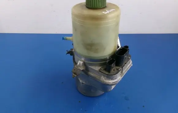 Skoda Fabia Mk1 (6Y) Power steering pump 6Q0423371