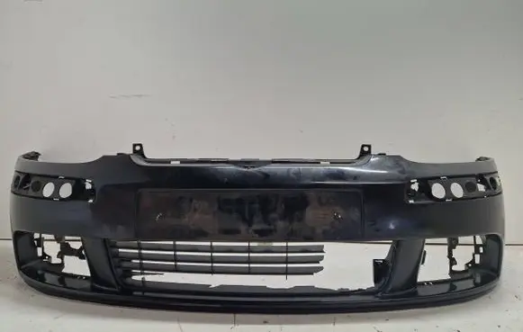 Volkswagen Golf V Front bumper 1K0807221
