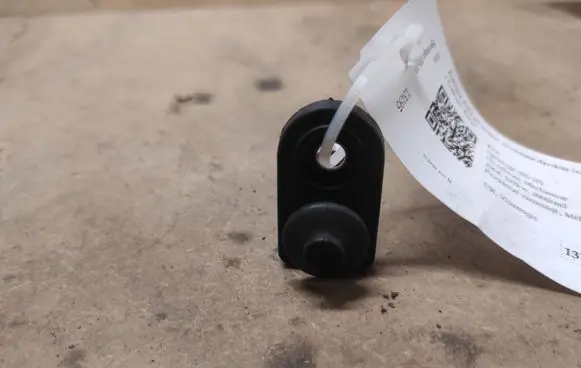 KIA Sportage Rear door sensor 