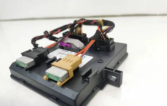 Audi A6 S6 C6 4F Comfort/convenience module 4F0907279 443937105a