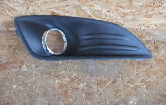 Front bumper lower grill