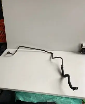Volkswagen Golf IV Power steering hose/pipe/line