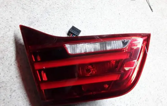 BMW M4 F82 F83 Tailgate rear/tail lights 8059655