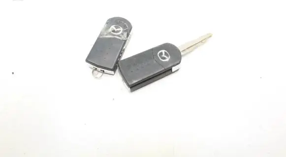Mazda 3 II Ignition key/card 41784