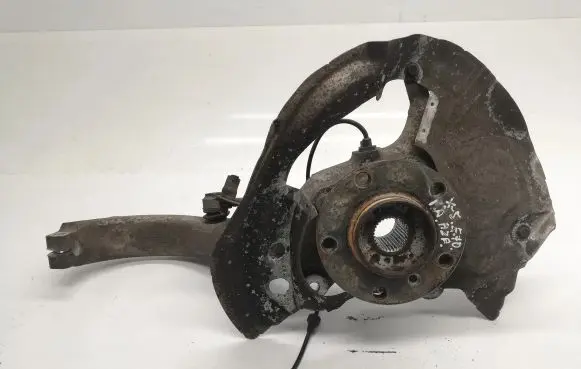 BMW X5 E70 Front wheel hub 6773784