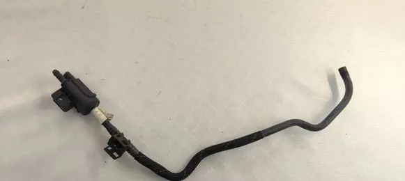 Audi Q7 4M Vacuum line/pipe/hose 06M906517A