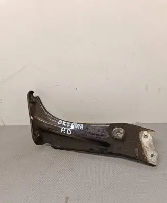 Skoda Octavia Mk3 (5E) Fender mounting bracket 5E0821142 3715S02