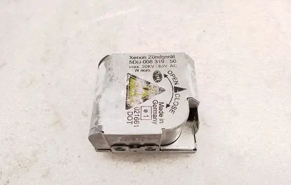 BMW X5 E53 Headlight ballast module Xenon 5DD00831950