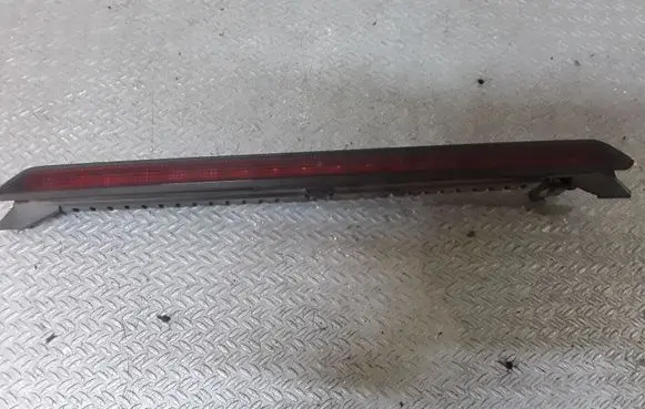 Volkswagen PASSAT B5.5 Third/center stoplight 1J6945097