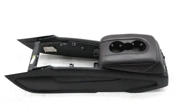 Audi Q7 4L Center console 