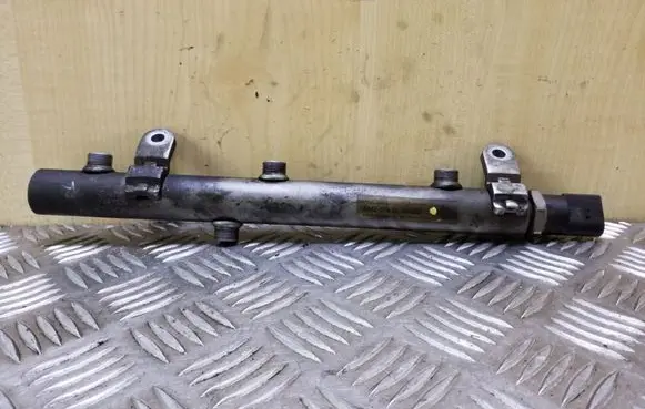 Mercedes-Benz ML W164 Fuel main line pipe A6420700695