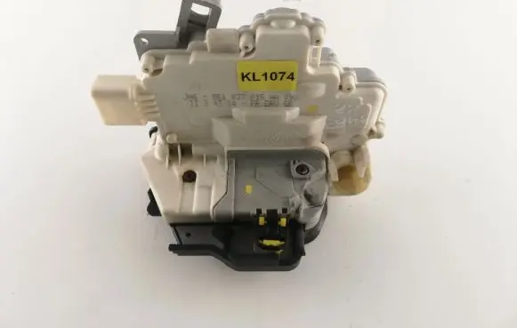Audi A4 S4 B7 8E 8H Front door lock 8E1837015AA KL1074