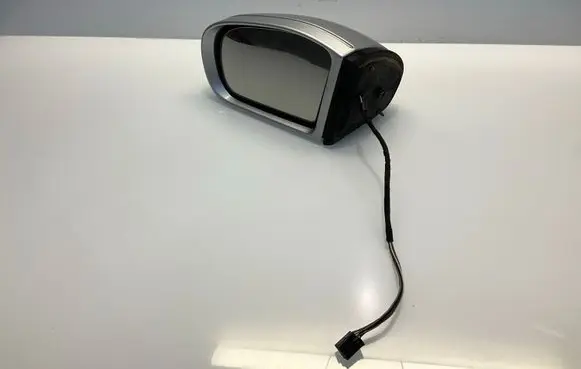 Mercedes-Benz C W203 Front door electric wing mirror