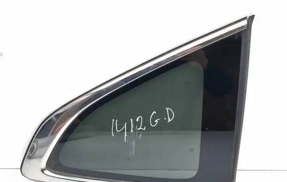 Honda CR-V Rear side window 